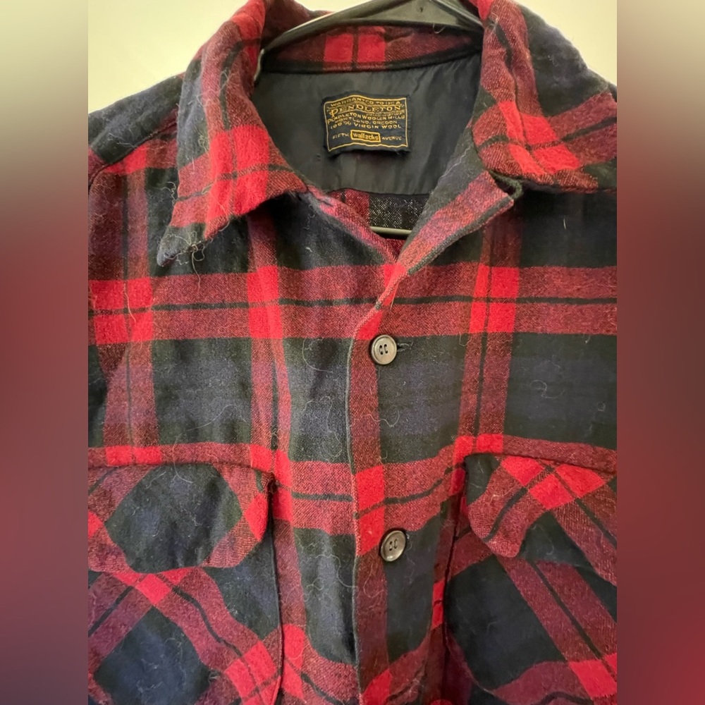Pendleton 1950s Vintage Men’s Red Plaid Wool‎ Button Up, Rare! Size Large.